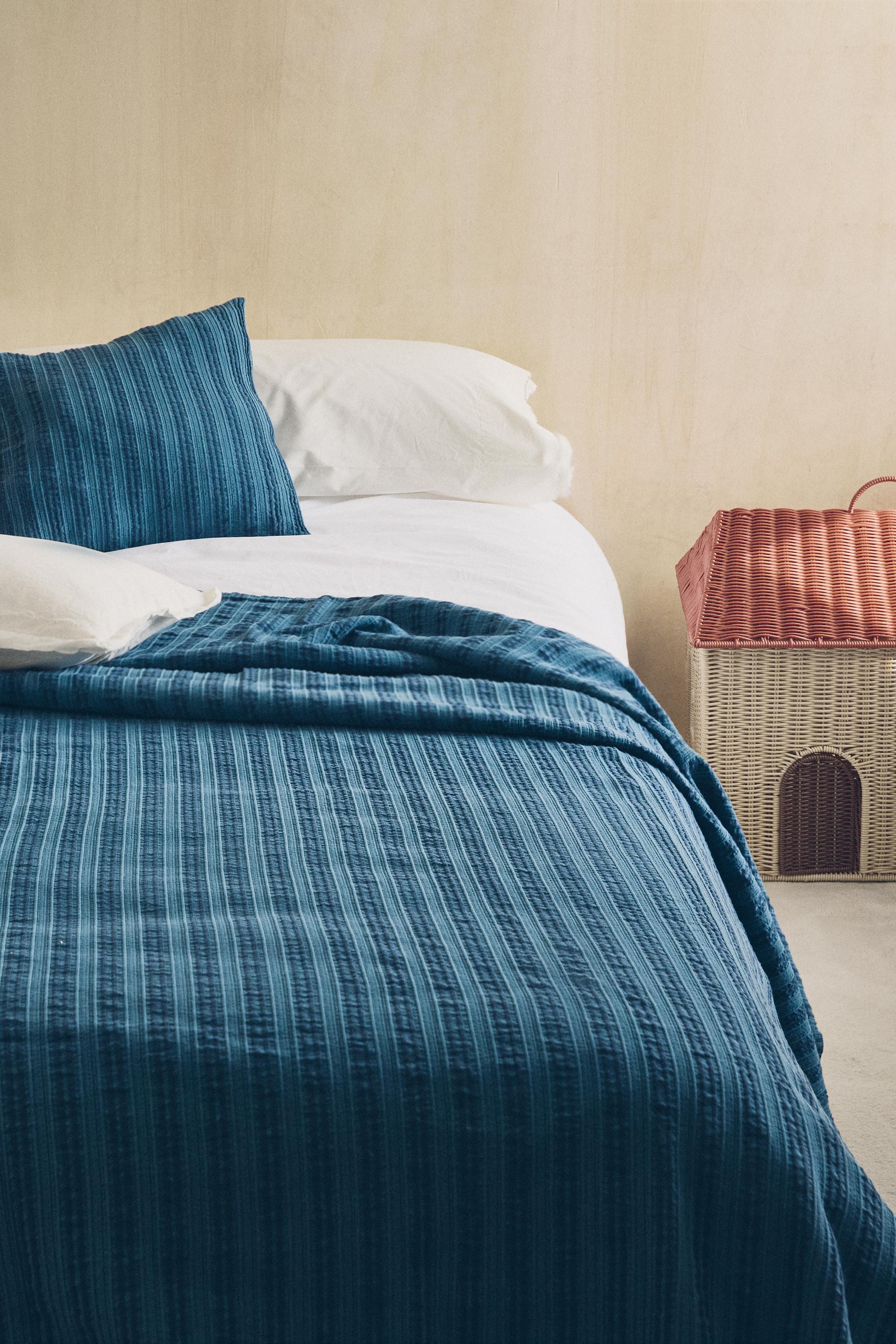 KIDS' TEXTURED STRIPED BEDSPREAD